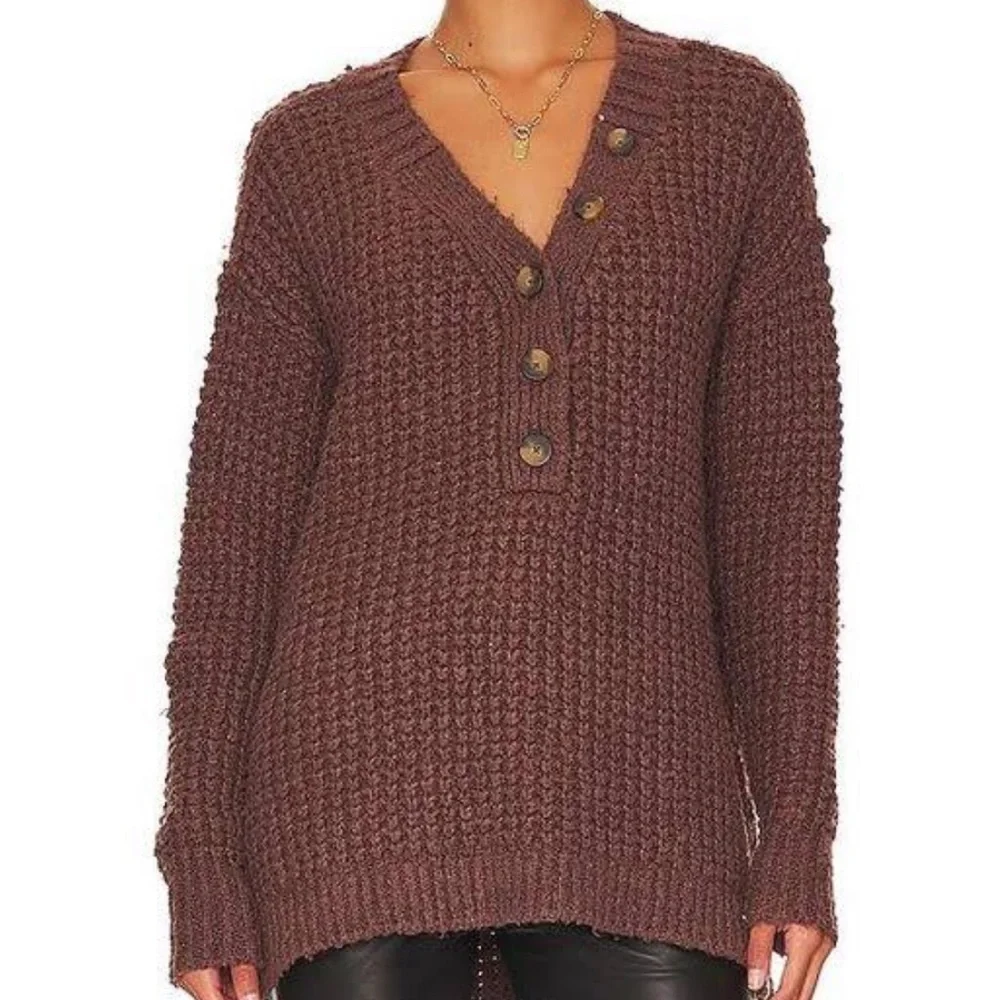 NWT Whistle Thermal Henley by Free People in size Medium